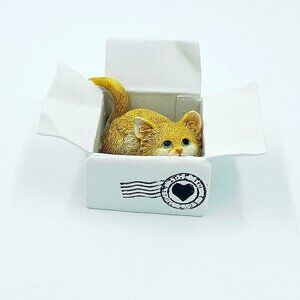 Kutahya Ceramic Kitty in Gift Box Figurine Turkey
